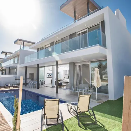 Вилла Oli Vine *