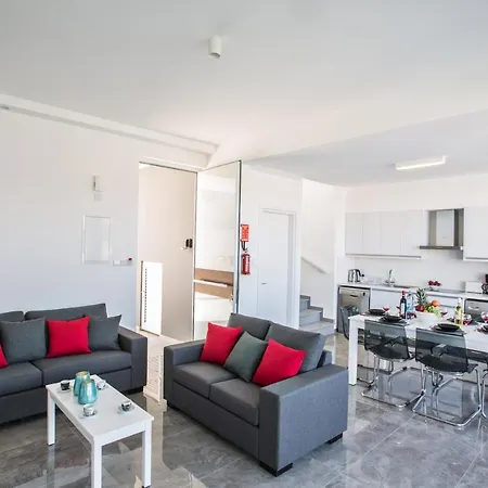 ヴィラ Oli Vine プロタラス