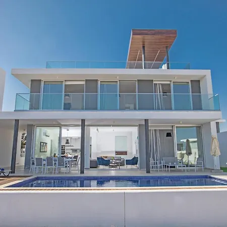 Oli Vine Πρωταράς