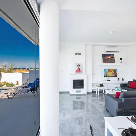 Villa Oli Vine Protarász